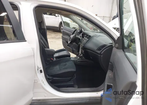 2015 Mitsubishi Outlander Sport Es z USA, uszkodzony, nr VIN 4A4AR3AU9FE030146